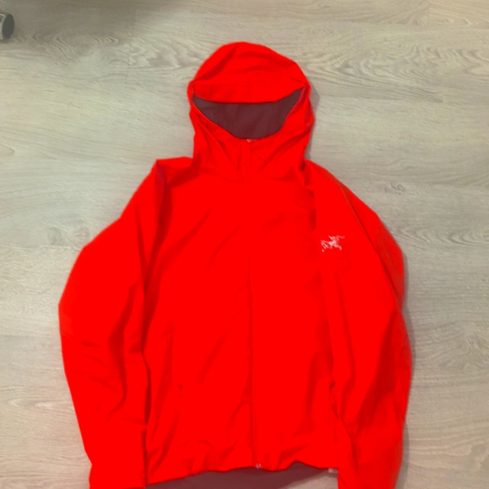 Arc'teryx Orange Raincoat Lightweight Water-Resistant